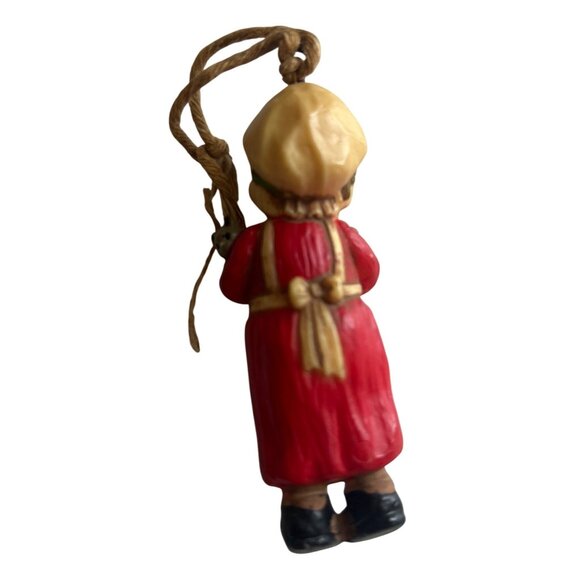 Vintage Hallmark Grandma Ornament Holding Kittens With Twine Hanging Loop - Picture 2 of 4